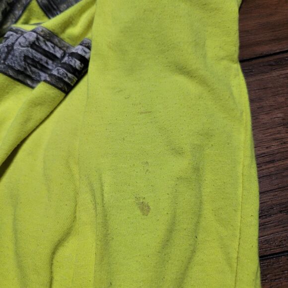 Realtree Outfitters LS Neon Yellow Tee - Size Medium - Picture 6 of 7